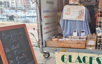 🎉 La Fontaine à Confiture au marché de Noël  de Saint-Pierre-en-Auge 🧀🍏